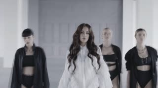 Y.A.L. - Don't Let Me Fall In (Official Video 2021)