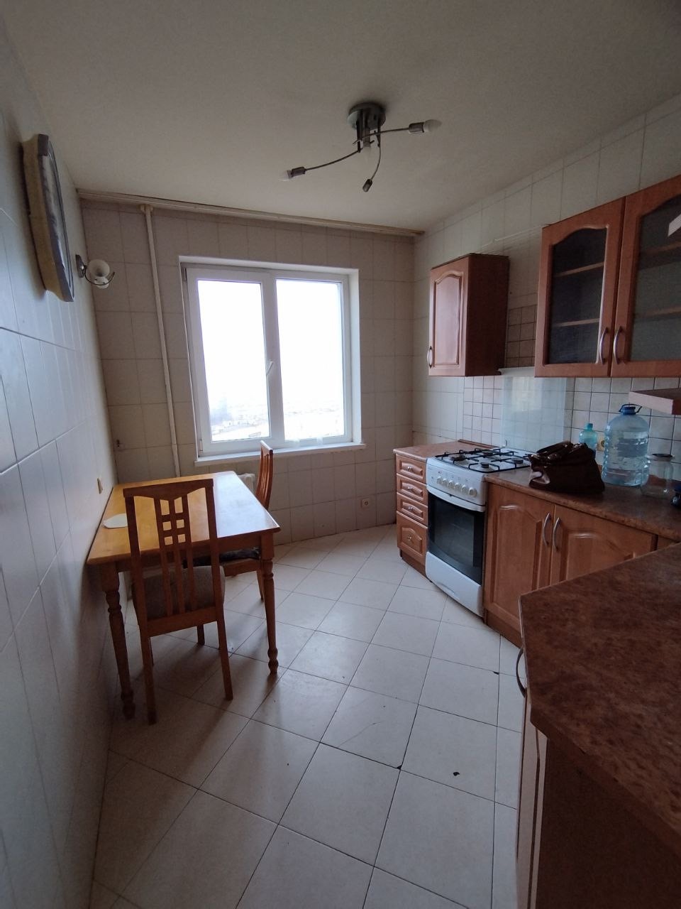 г. Алчевск 🏠 Уютная 3-комнатная квартира в районе Маяка! 📍 Адрес: ул. Ленина, Московский проект, 67 м². 🚪 Все комнаты изолированы — личное пространство для каждого. 🚿 Санузел в кафеле, раздельный — практично и стильно. 🪟 Металлопластиковые окна, свежий ламинат и кондиционер для комфорта в любое время года. 🛋 ...